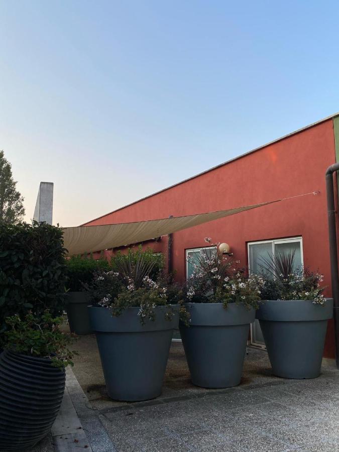 Hotel Zeffiro Sabaudia Dış mekan fotoğraf