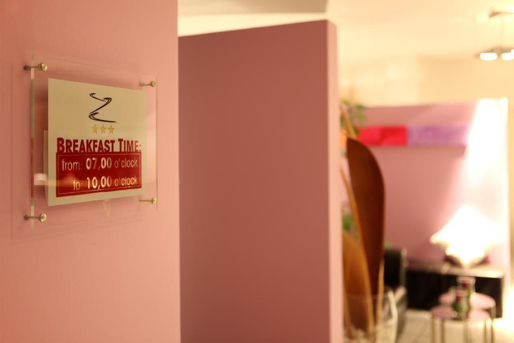 Hotel Zeffiro Sabaudia Dış mekan fotoğraf