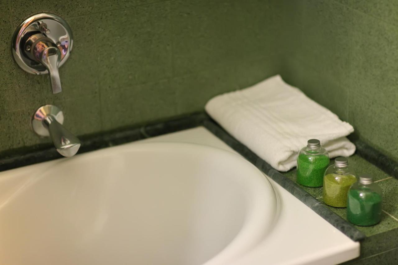 Hotel Zeffiro Sabaudia Oda fotoğraf